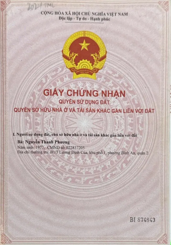 Câu chuyện về Hàng đại hạ giá bên Thạnh Mỹ LợiMặt