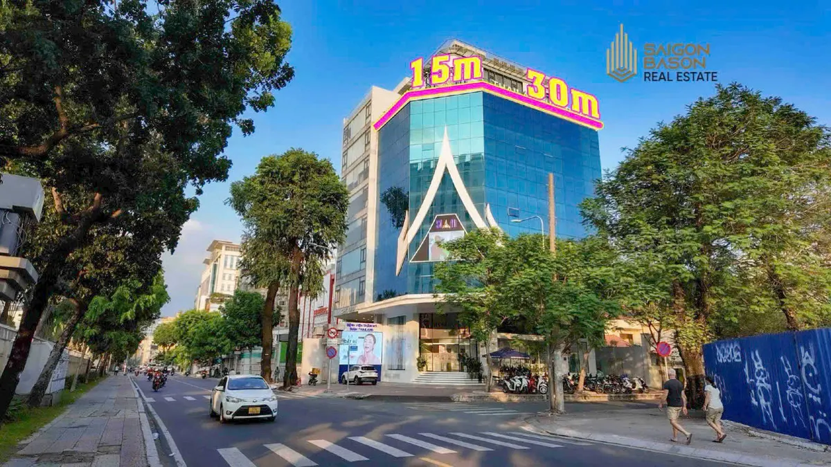 阮翠街，第一郡：4500亿投资分析 - 值得投资吗？