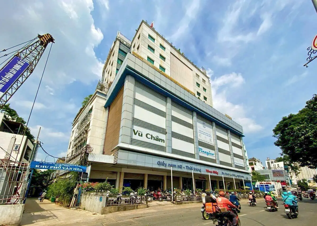 For Sale: Prime CBD District 3 Building - 1200 Billion ROI Analysis