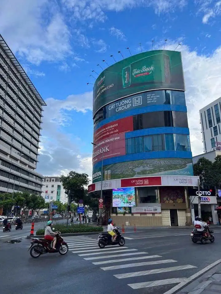 Phân tích đầu tư tòa nhà 7 tầng Nguyễn Văn Trỗi: Dòng tiền 400 triệu và giá 250 tỷ