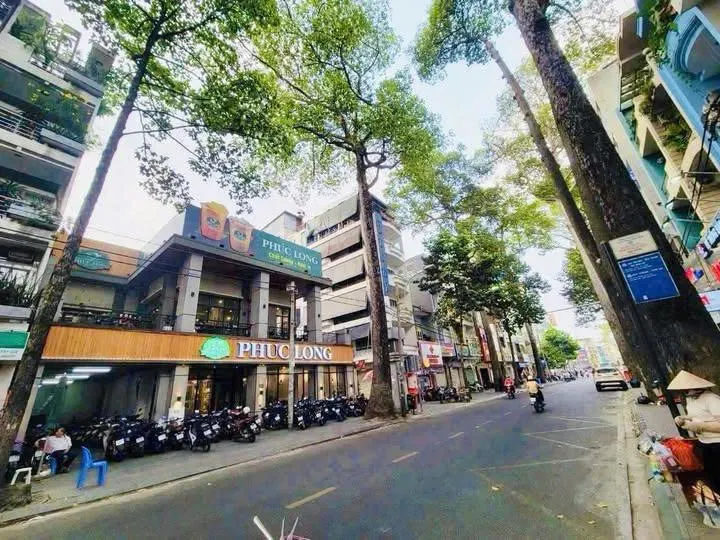 Bán nhà mặt tiền Trần Quang Khải, Quận 1: Phân tích dòng tiền 192 triệu/tháng & tiềm năng xây dựng
