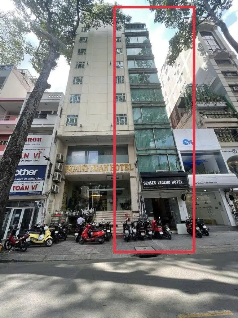 Bán tòa nhà 10 tầng, Quận 1: Dòng tiền 7800$/tháng, ROI 9.6%/năm - Phân tích chi tiết
