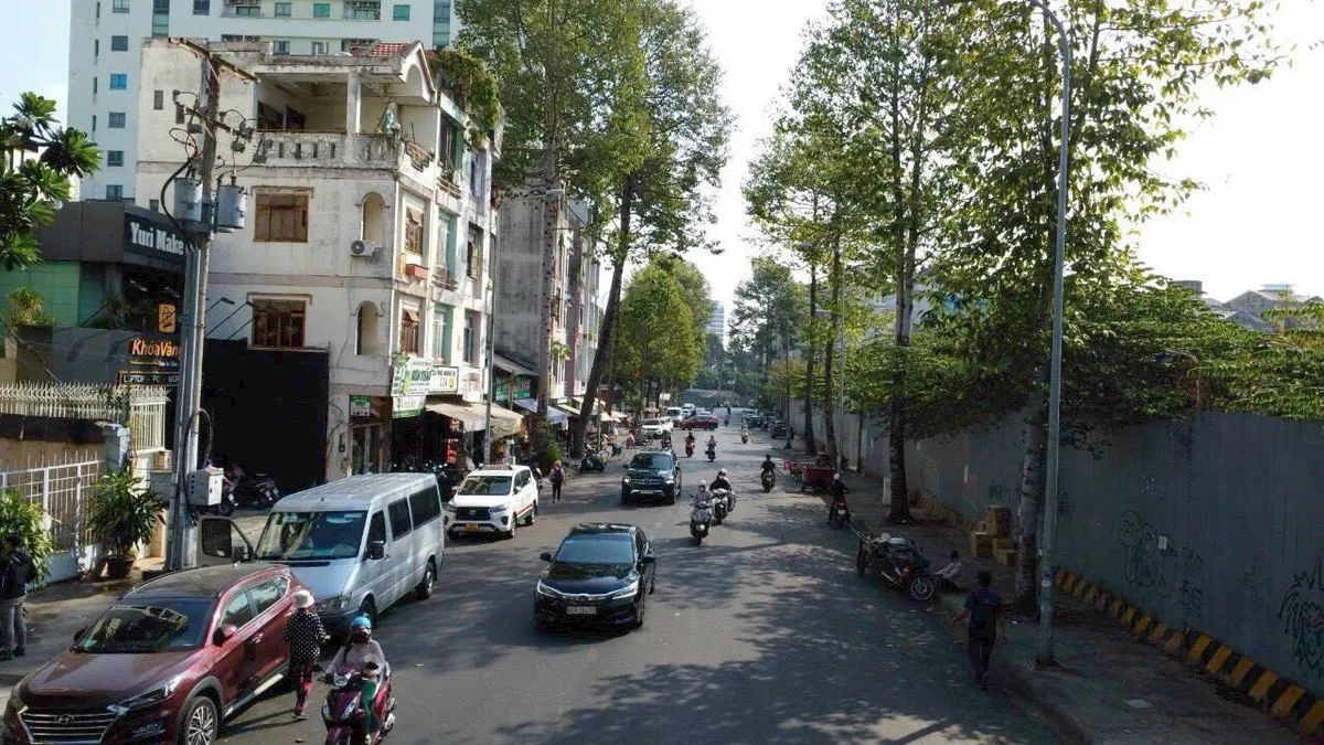 胡志明市第一郡土地,2600亿越盾 - 2024年投资回报率与风险分析