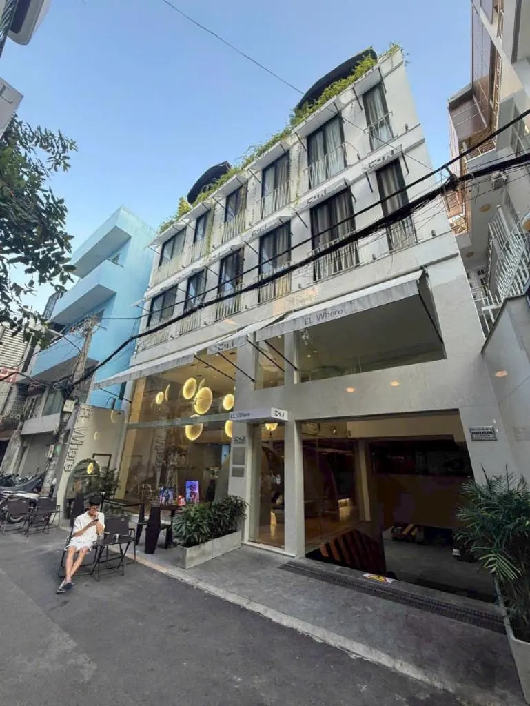 For Sale: CHDV Building Tran Hung Dao, Dist.1 - 200M VND/Month Cashflow Analysis