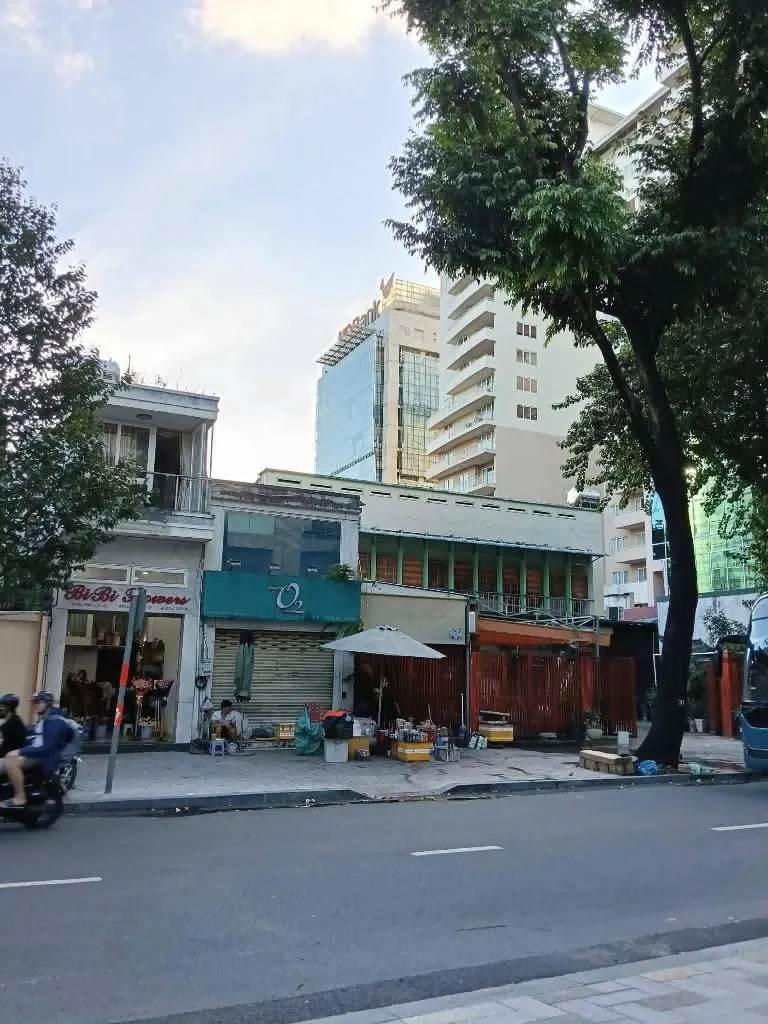 For Sale: Corner Building, District 3 - Prime Location