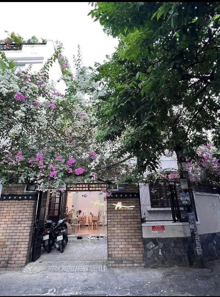出售:位于3区陈光迪街的角落别墅 - 黄金地段