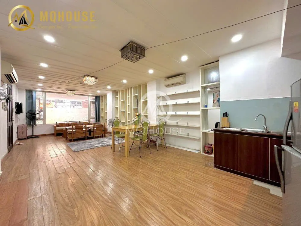 Bán CHDV Khu Sân Bay Tân Sơn Nhất - 55 tỷ