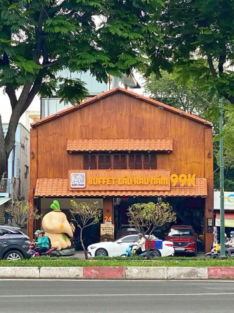 For Sale: Building on Pham Van Dong, Go Vap - Prime Location, High Potential