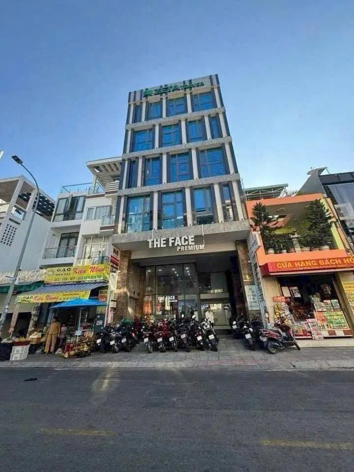 Bán tòa nhà 8 tầng, 13-15 Trần Khắc Chân, Quận 1