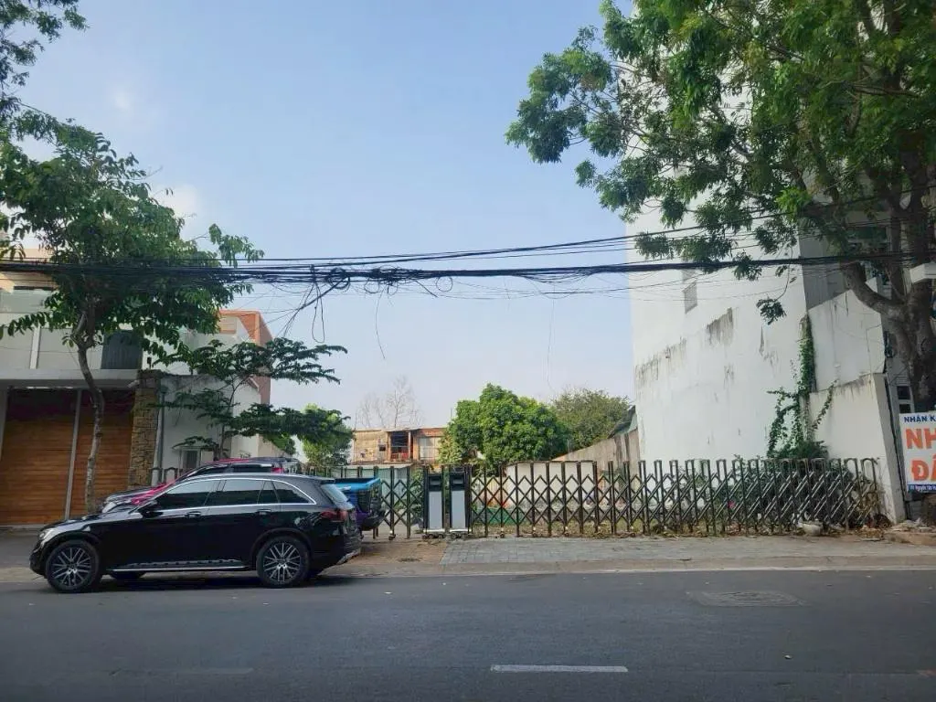 For Sale: Prime Frontage Land on Nguyen Van Huong, Thao Dien