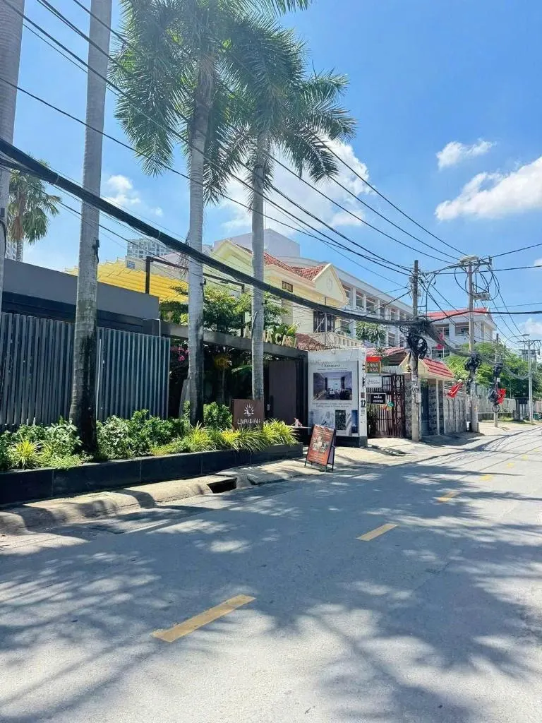 Bán Biệt Thự Nguyễn Ư Dĩ, Thảo Điền - Vị Trí Đắc Địa, Xây Dựng Hiện Đại