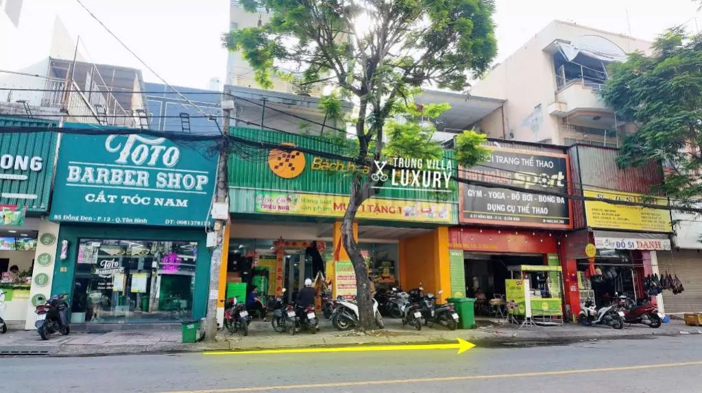 Bán nhà mặt tiền Đồng Đen, Quận Tân Bình - Khuôn đất lớn