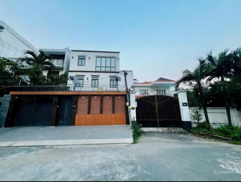 For Sale: Luxury Villa in Tran Nao, Thu Duc - Prime Location, Elegant Design