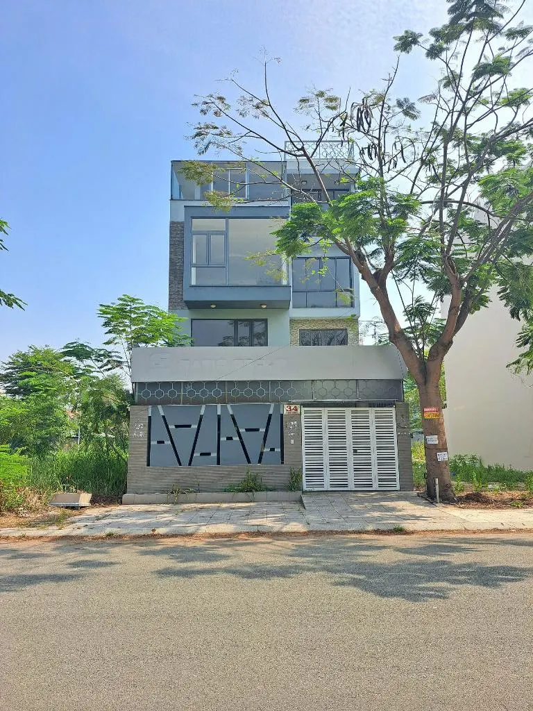 出售：苏希颜街面房， Thủ Thiêm，2区 - 黄金地段