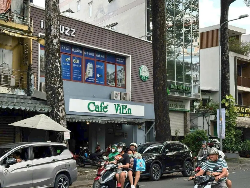 出售：位于5区陈富街的临街房屋 - 黄金地段，潜力巨大