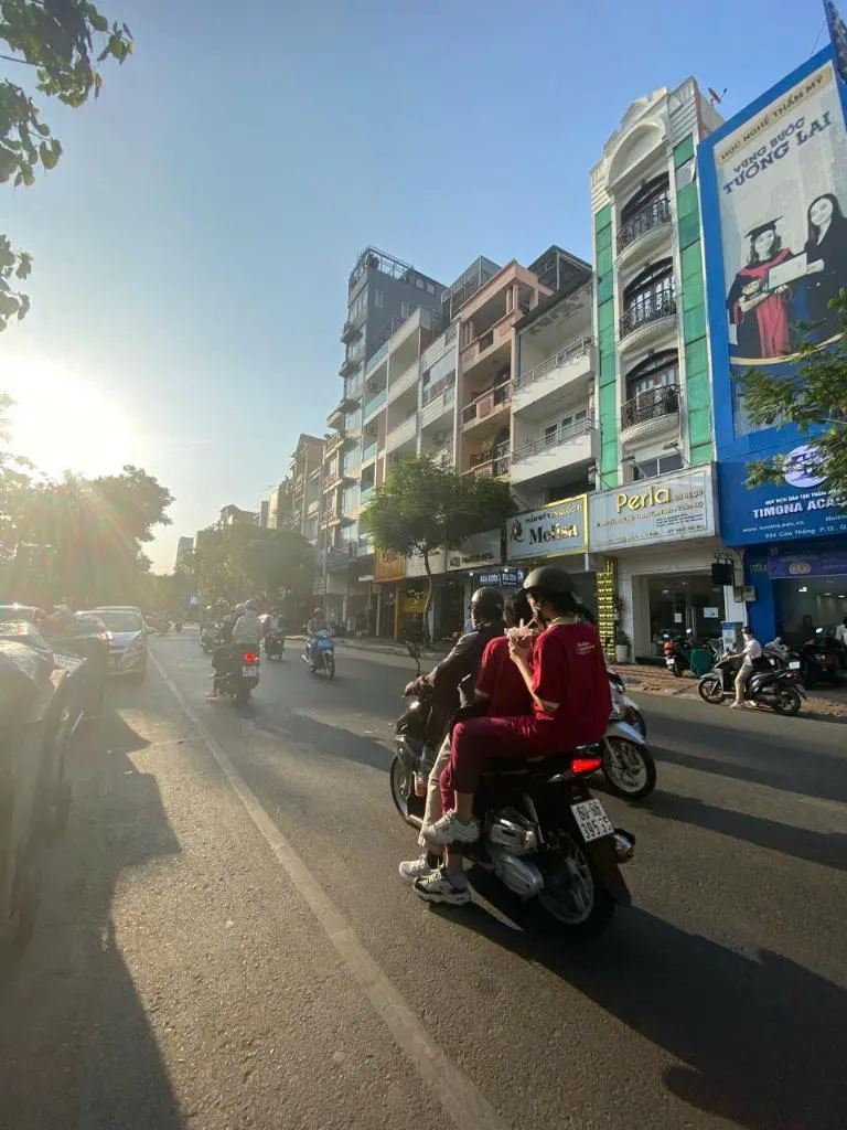 For Sale: Frontage Townhouse in District 10 - 338 Cao Thang, Prime Location