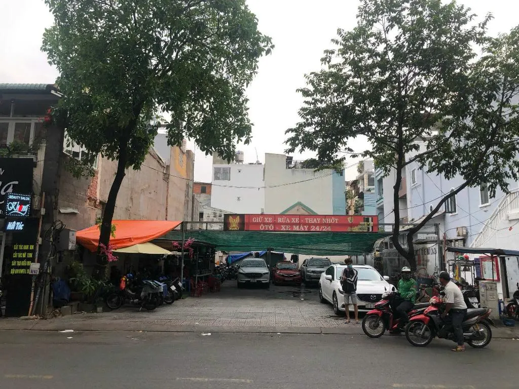 For Sale: 2-Frontage House in District 1 - Prime Location, High Potential