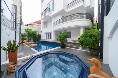 Unique Home: The Story of a Modern and Open-Concept House