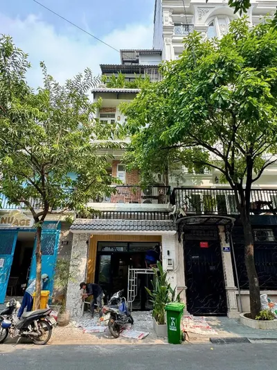 Nguyen Ba Hua's 66.1m2 Property in Huo Hoang Nam: Analysis and Risks