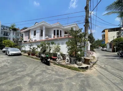 Corner Lot, 2 Frontages, Price Cut 7 Billion, 240m2