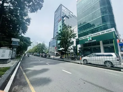 Big Go C2: 2MT in Quan 1, HCM, 40-42m2, 2T, 5-star