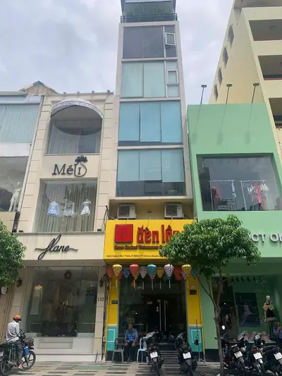 Korean BBQ Restaurant Building for Sale, District 1