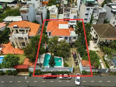House for Sale in a Compound, Many Amenities