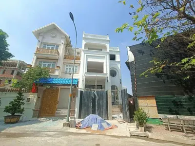 FOR SALE: Luxury Villa in Thạnh Mỹ Lợi, Thủ Đức - Pool, Elevator, Fully Furnished