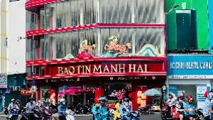 Nguyen Trai, Dist 1: 310B Corner 2-Frontage Investment Analysis