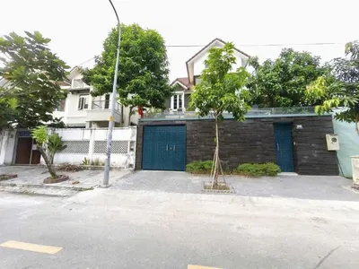 Old An Phu, New Home: A Family's Journey to Find Their Haven