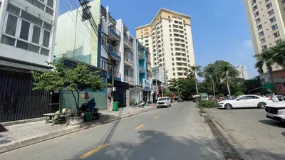 Binh Trung District 2 Land Plot (VND 24B): ROI & Risk Analysis for Investors