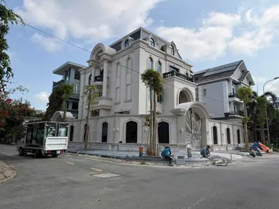 For Sale: Prime 2-Frontage Land Bùi Tá Hán, An Phú, D2: 55B Investment Analysis
