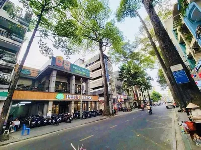 Prime District 1 Frontage Property for Sale: Cash Flow Analysis & Development Potential