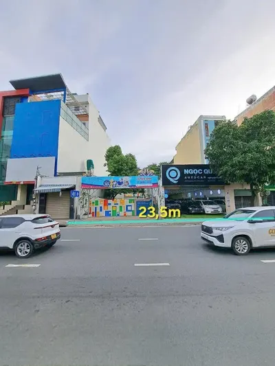 Communal Republic Frontage, Tan Binh - Huge Business Opportunity: 1200m2, Lease 300M/month