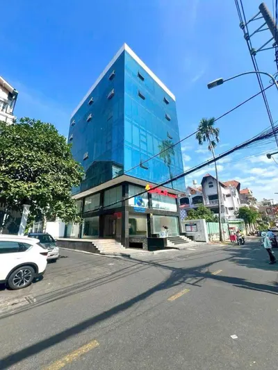 For Sale: Corner Building Phan Dang Luu, Binh Thanh – 320M VND/Month Cash Flow, 3.3% ROI?