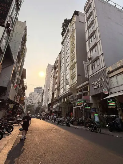 Prime District 1 Building Transfer - 250M Monthly Cash Flow, ROI & Risk Analysis