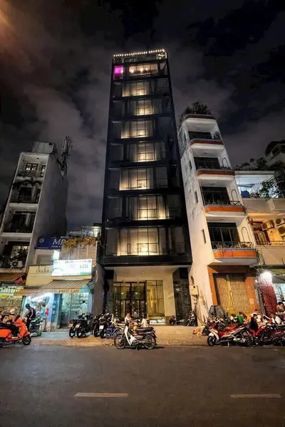District 1, HCMC: Serviced Apartment - ROI & Risk Analysis