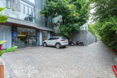 For Sale: Nguyen Van Thu Building, District 1 - Cash Flow Analysis & 6.8% ROI
