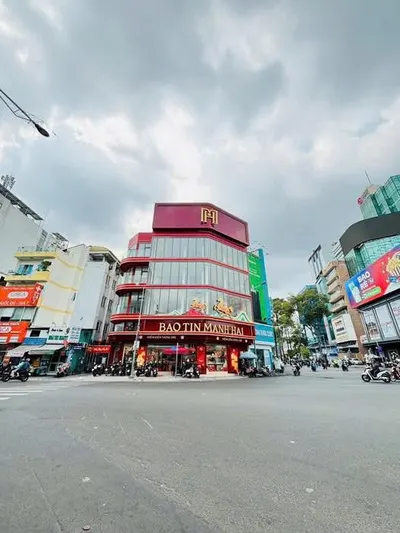 Investment Analysis: Prime 2-Frontage Building on Nguyen Trai, D1 – 8.64 Billion VND/Year Cash Flow?