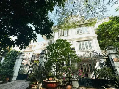 Thao Dien Secure - A Family Home (For Rent)