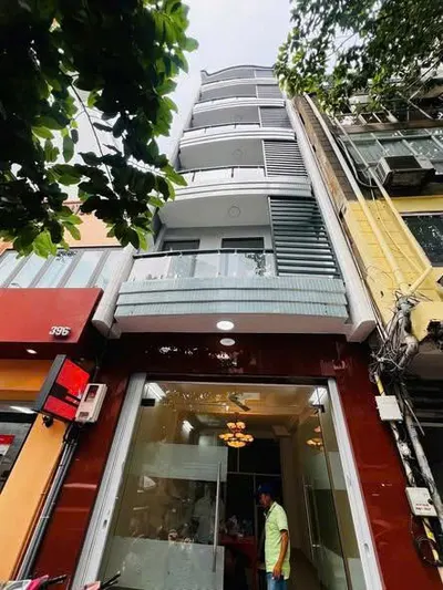 District 1 Townhouse near Ben Thanh Market: Cash Flow & 6.5% ROI Analysis