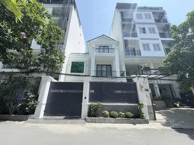 Villa Thao Dien - 6-Bedroom Family Home, Why We're Seeking a New Nest