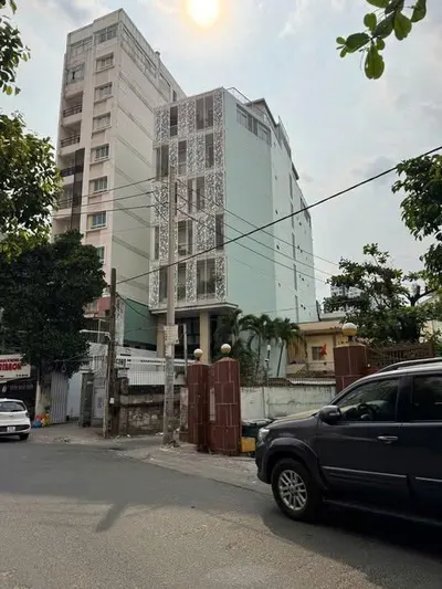 Tan Cang Building for Sale, Binh Thanh: Is the 334M VND/month Cash Flow Worth It?