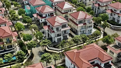 Saroma Sala Thu Thiem: 7-Bedroom Family Home - Why We're Considering a Transfer