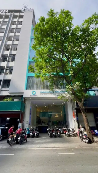 Nam Ky Khoi Nghia Tower Sale: Analysis of $400M/Month Cash Flow & $240B ROI