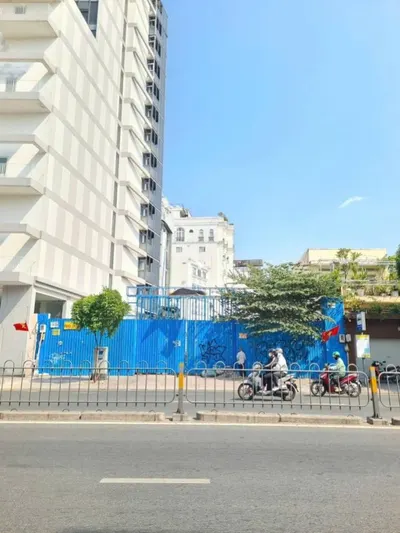 Phan Dang Luu Land Sale: Investment Analysis 842m2 Dual Frontage, 252B VND