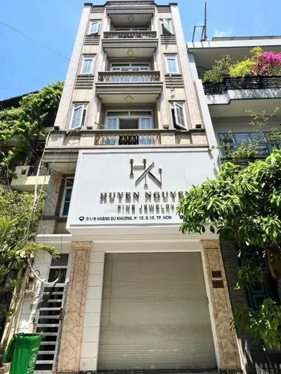 For Sale: House in District 10, Hoang Du Khuong - Prime Location, Generating Income