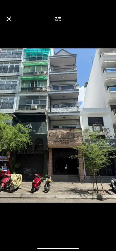 For Rent - Prime Frontage House in District 1 - Le Thanh Ton, Business Opportunity