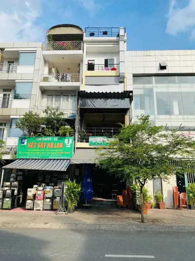 For Sale: Prime Location House on Vo Van Tan Street, District 3