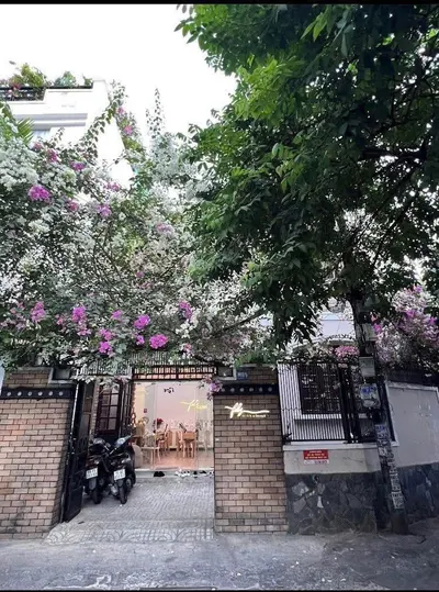 For Sale: Corner Villa on Tran Quang Dieu Street, District 3 - Prime Location